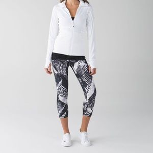 Lululemon Wunder Under cropped leggings